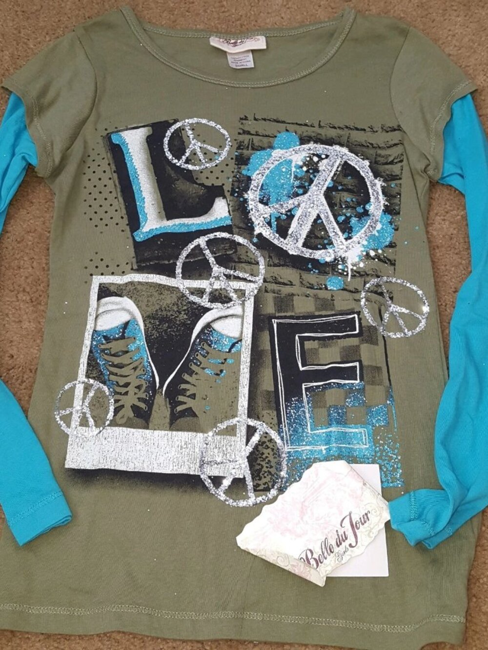 Belle Du Jour Love Long sleeve top with glitter junior size small